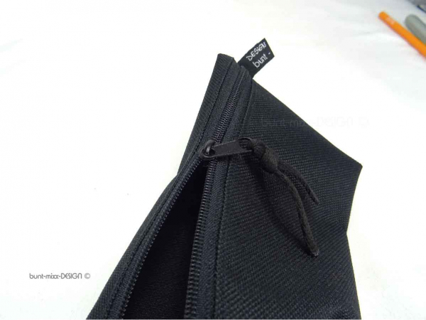 Kosmetiktäschchen Federmäppchen SCHWARZ, robust wasserabweisend mit Boden, handmade by BuntMixxDESIGN